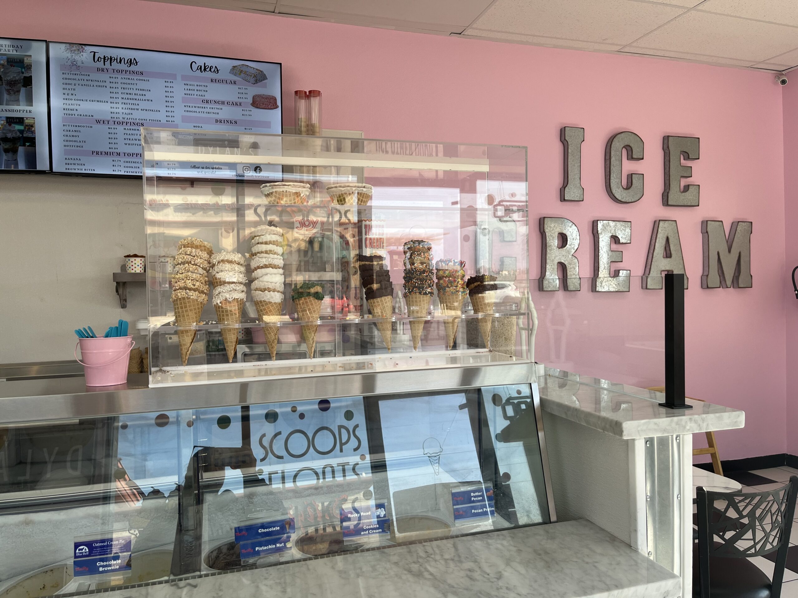 Read more about the article Dylan’s Family Ice Cream Beats the Heat With Cool Treats